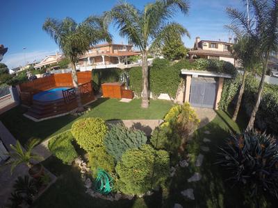 VILLA NEVADA Esclusiva con PISCINA Privata, Il Tuo Angolo di Pace a 5 Minuti dal MARE e 20 Minuti da ROMA