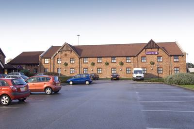 Premier Inn Manchester - Denton