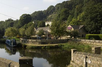 Premier Inn Halifax South