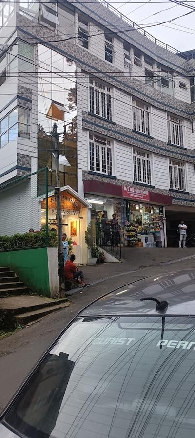 HOTEL SHILLONG RAINS INN BY ROH