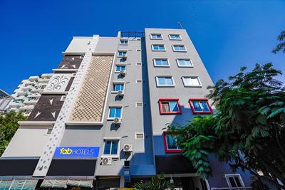 Fabhotel Unique Suites