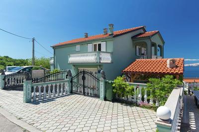 Apartment in Croatia Near the Adriatic Coast