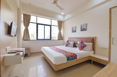 Fabhotel Soham Palace