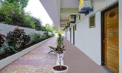 SPARV Aulakhs Resort