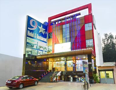MD 9 Star Hotel