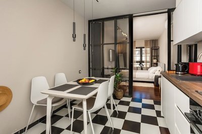 Demmi Central 2BR Designer Apt