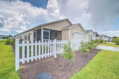 Sun-soaked Retreat in The Villages w/ Grill!