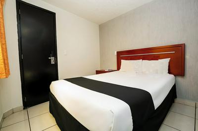 HOTEL LOS RUIZ SEÑORES