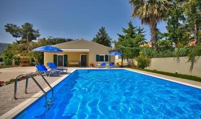 Nyktelia Holiday Villa