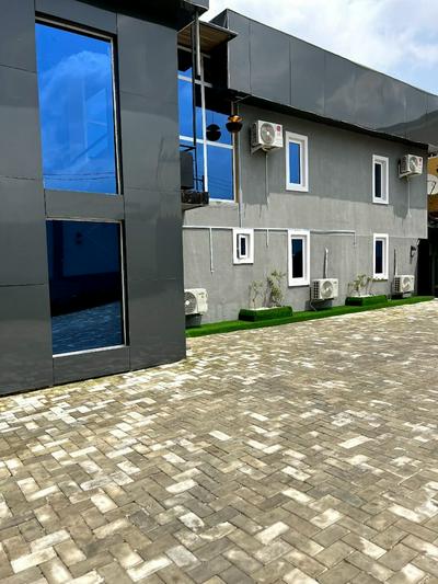 Glandov Suites and Apartment