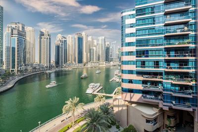 Maison Privee - Sleek Apt with Dubai Marina Vws & Premium Facilities.