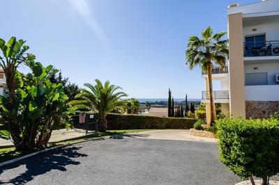 Sea view Apartment with panoramic Terrace & 2 Swimming pools