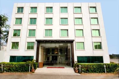 Hotel Rainbow International Airport Road