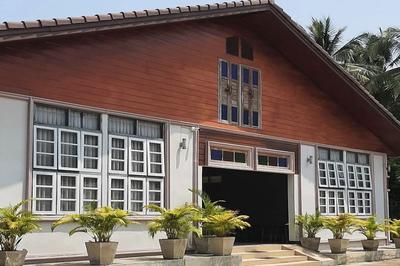 Phenwaree Amphawa Resort