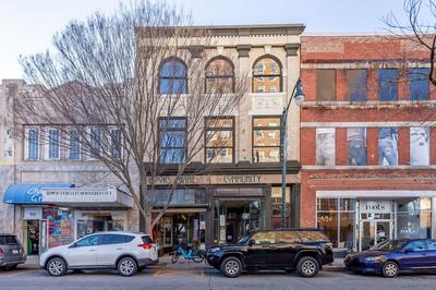 Elm St. Retro Retreat - Downtown Condo