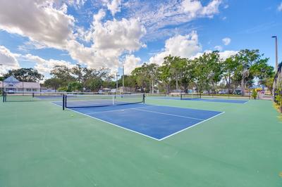 3 Mi to Riverwalk: Pet-friendly Home w/ Yard!