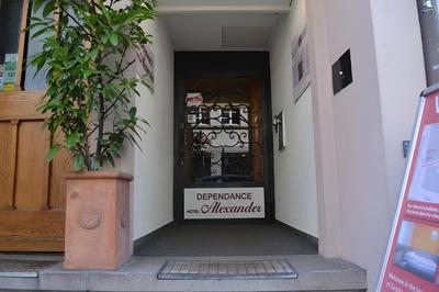 Alexander Guesthouse