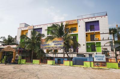 SPOT ON 62480 Jd Mahal