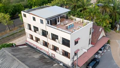 Club 22 Kamala Suites