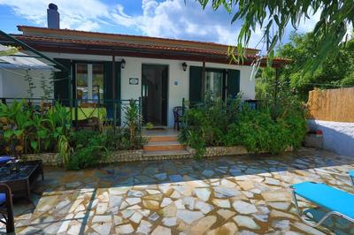 Beach Villa Varvara