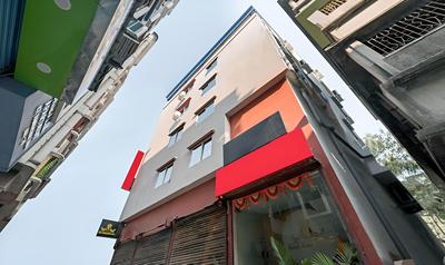 Treebo Trend Royal Crowne