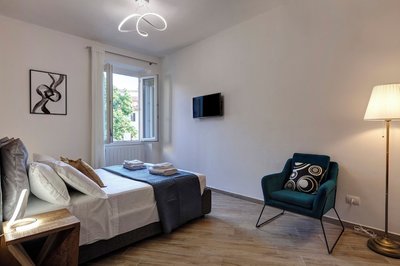 Barnaba Apartment by Mamo Florence