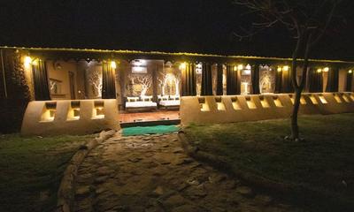 Karhandla Farm and Resort