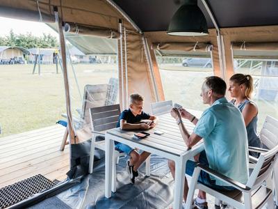 Lakefront Glamping w/ Pets