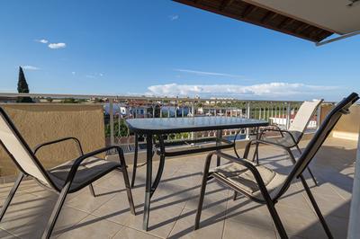 Elli Lux Home by Rentals Pro