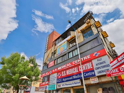 OYO 5476 Hotel Sunrise