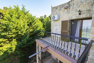 Twin Castles Right Maisonette