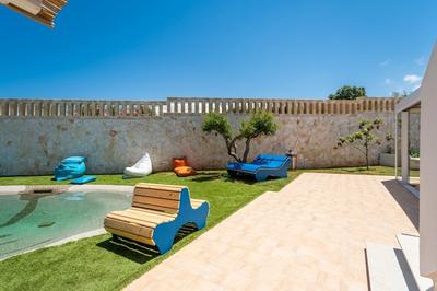 DON LEONARDO PRIVATE POOL VILLAS