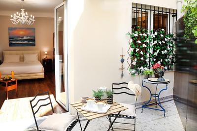 Pelagos Bright Studio - Athens City Escape
