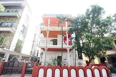 Goroomgo Hotel Wow Kolkata