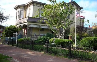 Roussell's Garden Bed & Breakfast