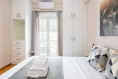 Selany's Chic Apt in the Heart of Athens