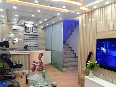 Tristar Hotel & Suites