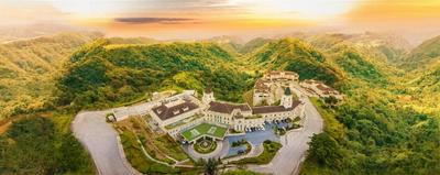 Twin Lakes Hotel - near Tagaytay