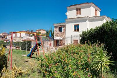 Bouganvillage Bilo With Shared Pool