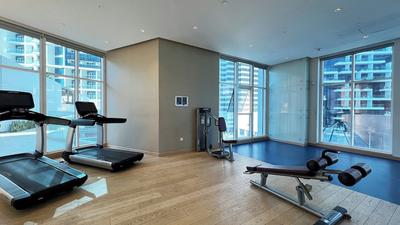 Centrally Located Cozy Burj Khalifa view