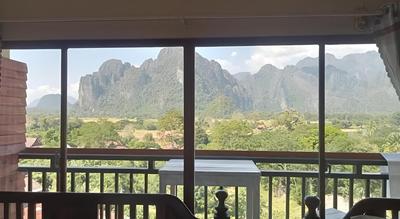 Bountang Mountain View Riverside Hotel