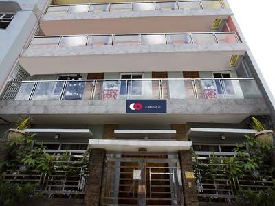 Vaccinated Staff - Capital O 806 Pattaui Residences