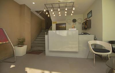 OYO 28171 Kava Suites