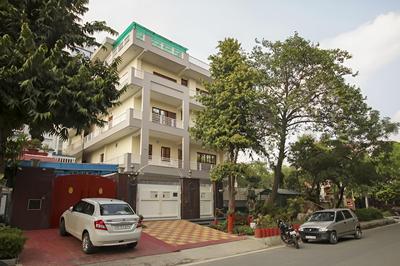 OYO 8430 Absin Hospitality