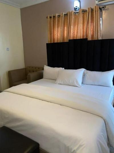 Bamod Hotel and Suites