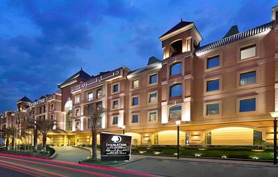 DoubleTree by Hilton Riyadh - Al Muroj Business Gate