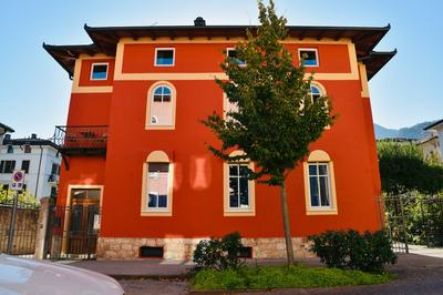 Nine Rooms Apartment