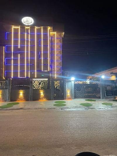 10 Kobo Hotel & Suites