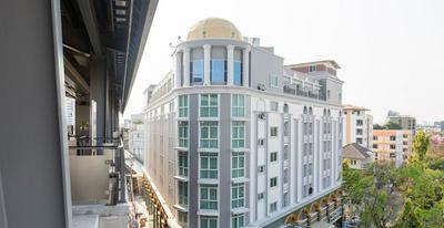 Airbus Hotel At Phawana Station