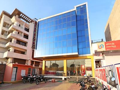 OYO 6137 Hotel Star